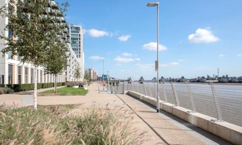 Large Double Room Overlooking The Thames London Luaran gambar